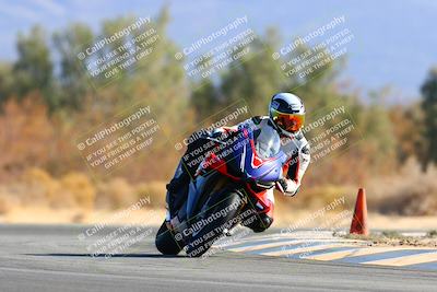 media/Jan-08-2022-SoCal Trackdays (Sat) [[1ec2777125]]/Turn 7 (1035am)/